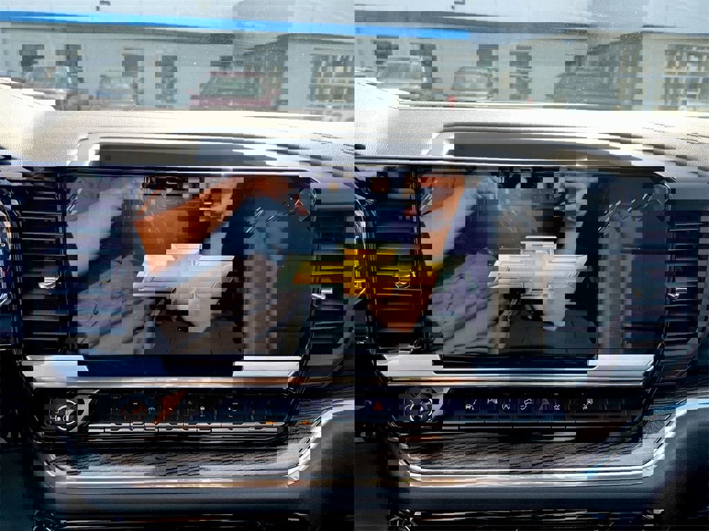 New 2025 Chevrolet Silverado 1500 RST w/ Redline Edition image 13