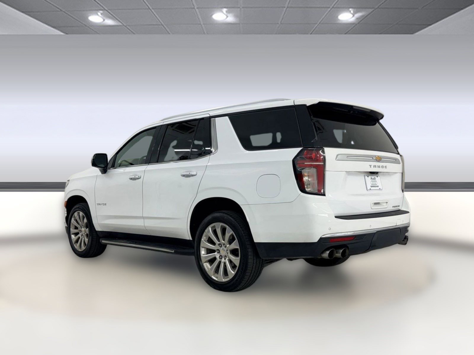Used 2022 Chevrolet Tahoe Premier RWD image 3