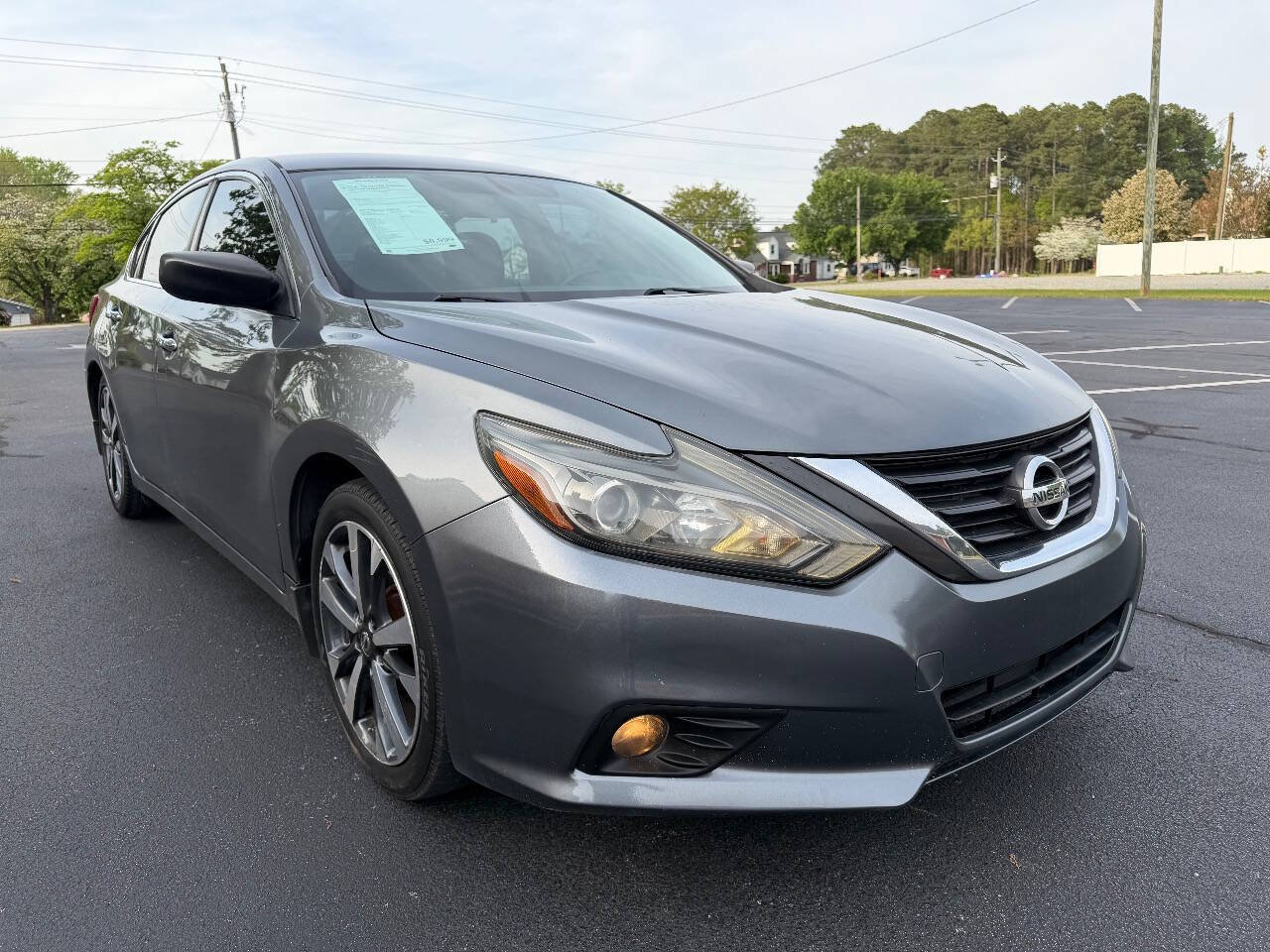 Used 2017 Nissan Altima 2.5 SR FWD image 4