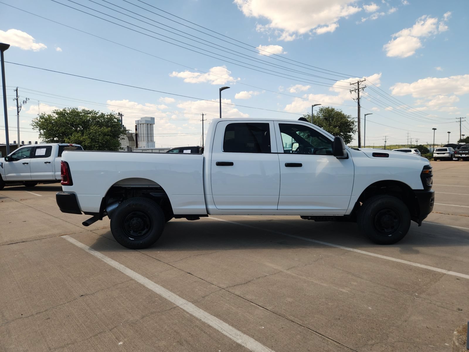 New 2026 RAM 2500 Tradesman AWD/4WD image 7
