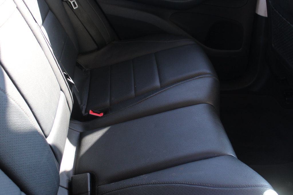 Used 2020 Mercedes-Benz GLE 350 4MATIC image 26