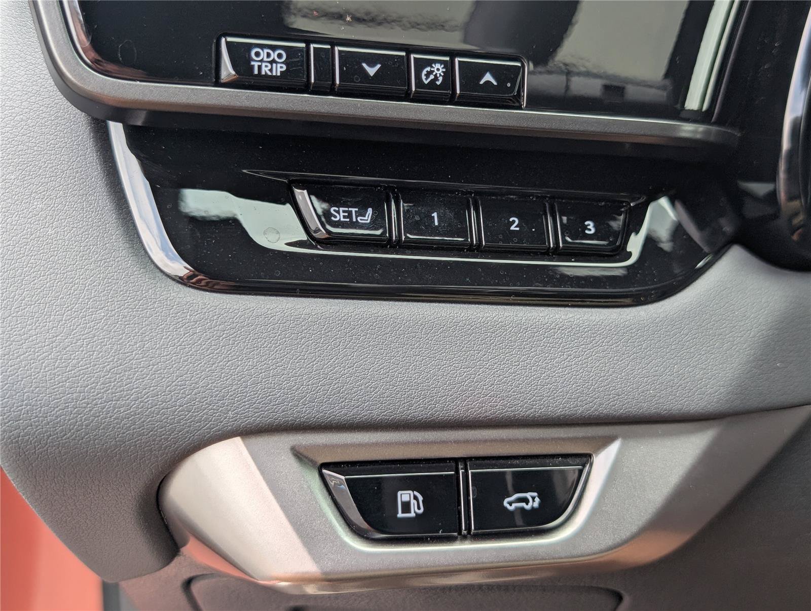Certified 2025 Lexus RX 350 Premium w/ Accessory Package AWD/4WD image 22