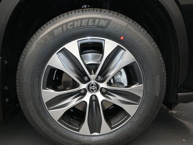 Used 2026 Toyota Highlander XLE image 18