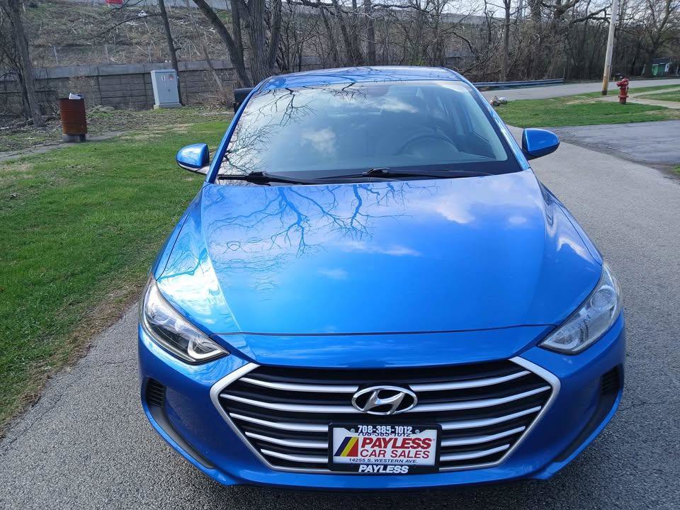 Used 2017 Hyundai Elantra SE FWD image 3
