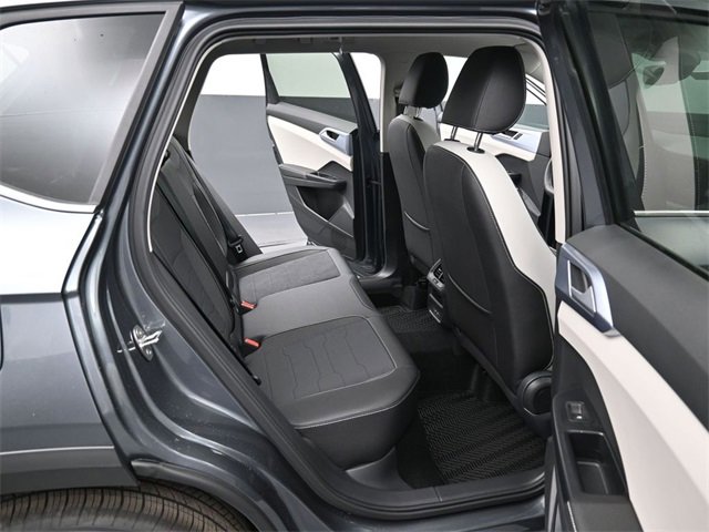 New 2026 Volkswagen Taos SE image 13