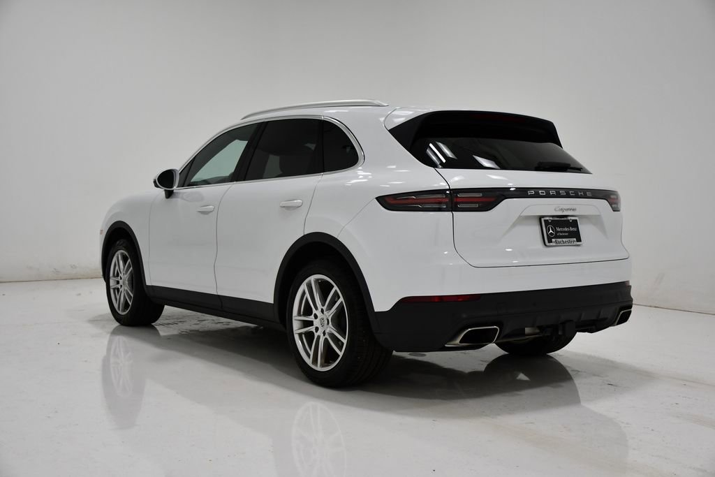 Used 2023 Porsche Cayenne AWD/4WD image 3