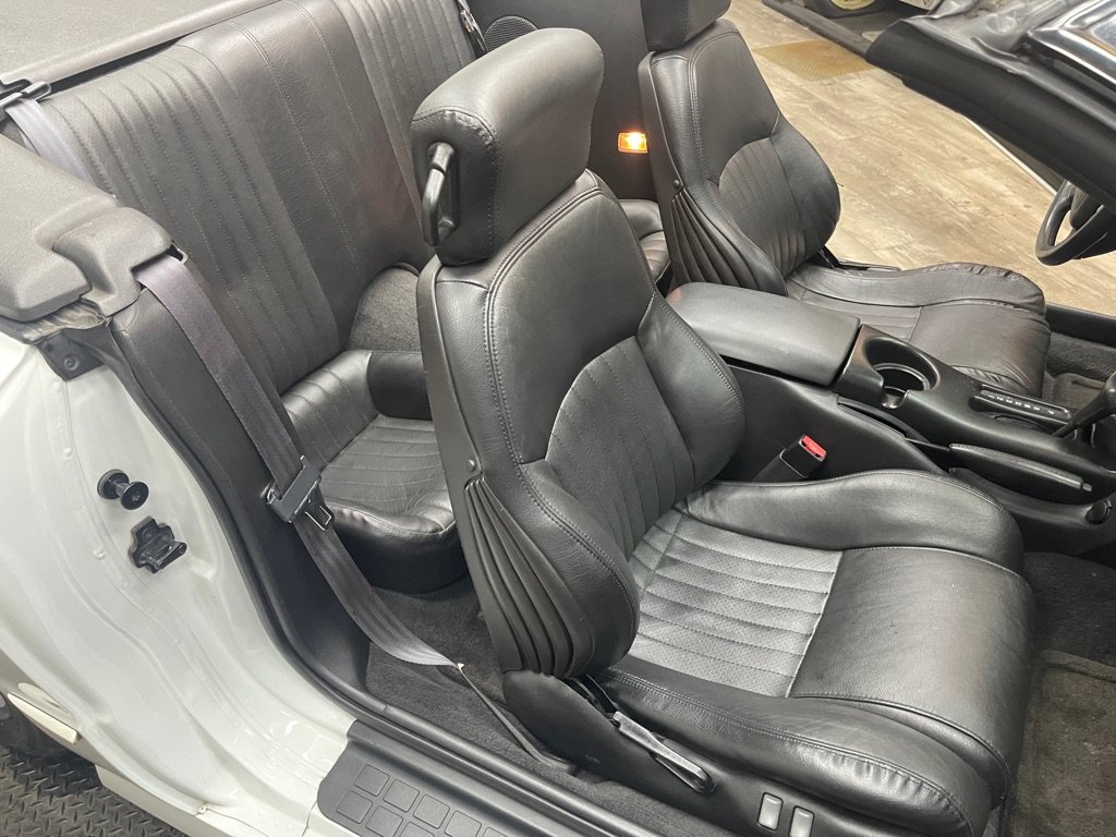 Used 2000 Pontiac Firebird Trans Am RWD image 32