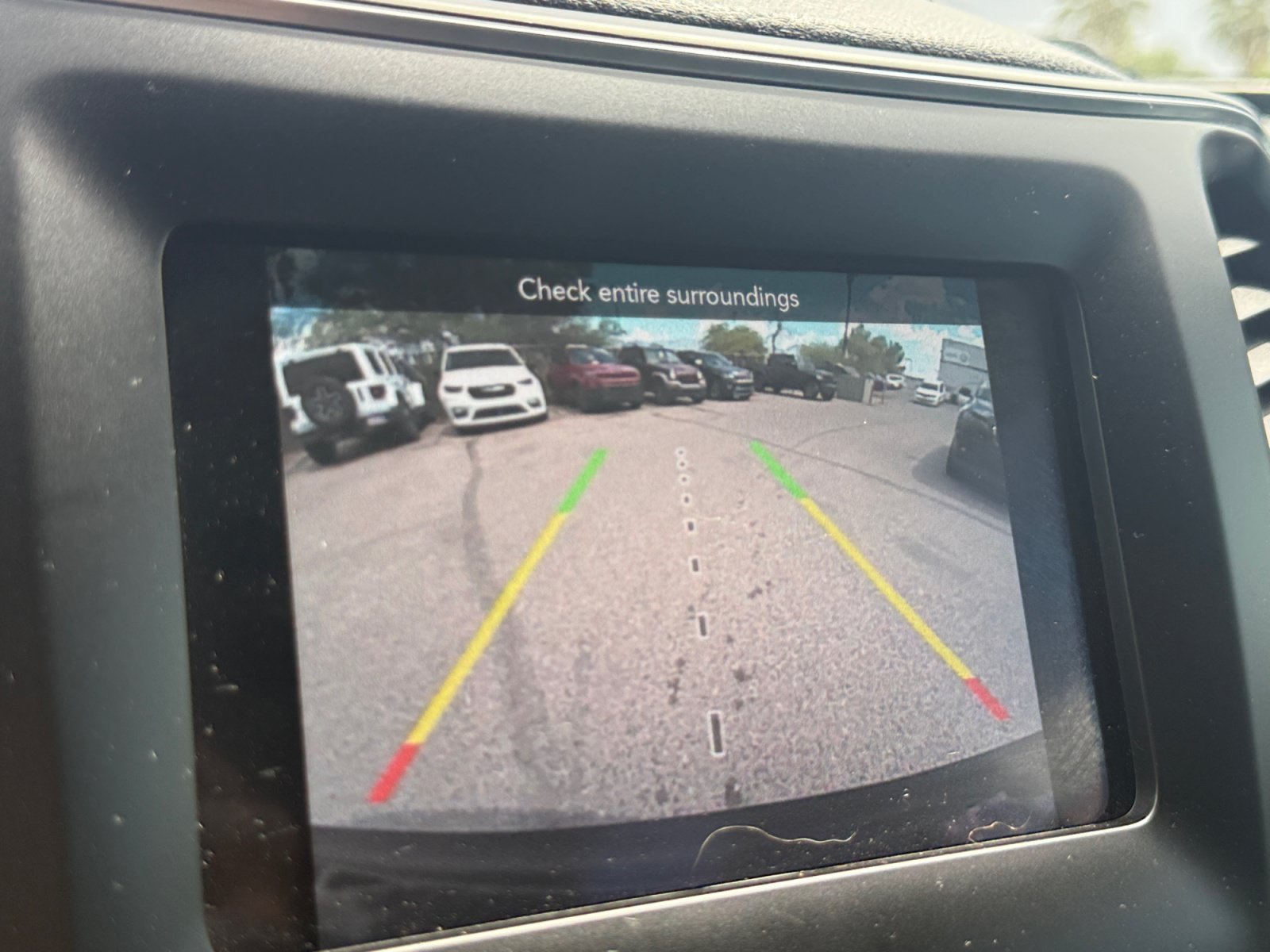 Used 2020 Jeep Cherokee Latitude Plus AWD/4WD image 22
