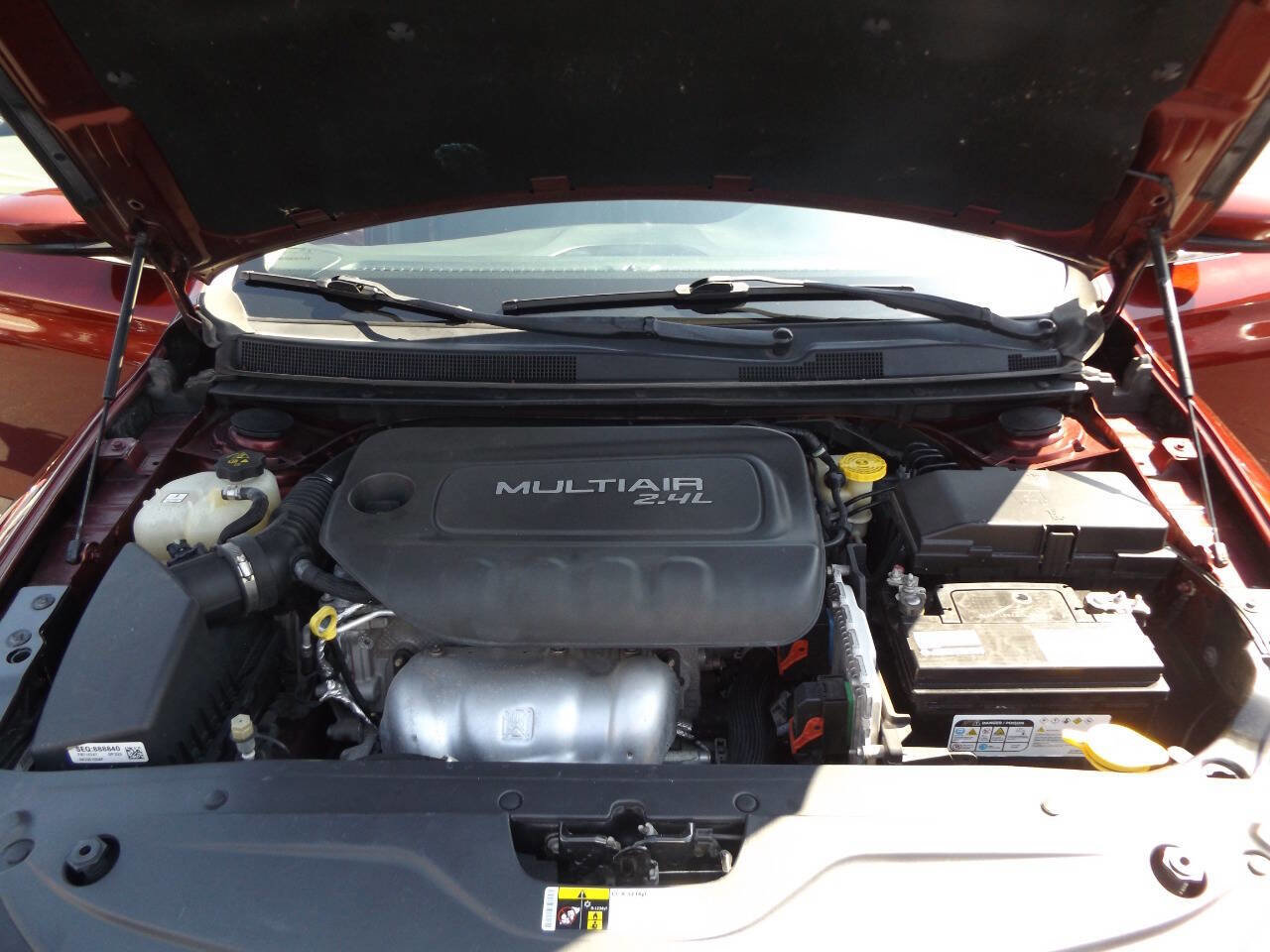 Used 2015 Chrysler 200 Limited w/ Convenience Group image 31