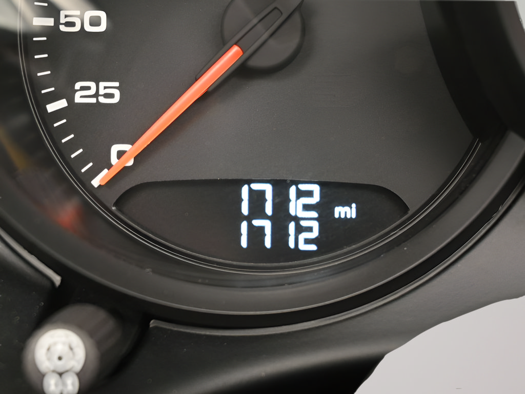 Certified 2025 Porsche 718 Boxster S RWD image 21