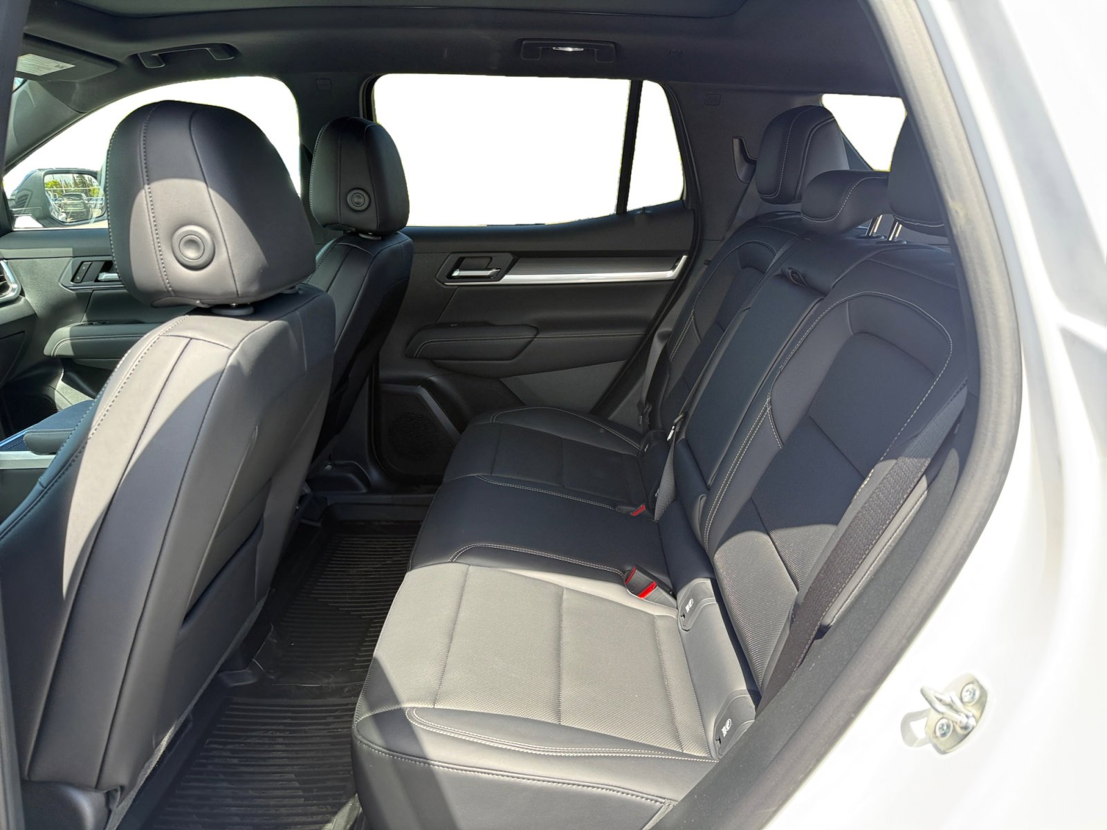 New 2026 GMC Terrain Elevation w/ Elevation Premium Package AWD/4WD image 16