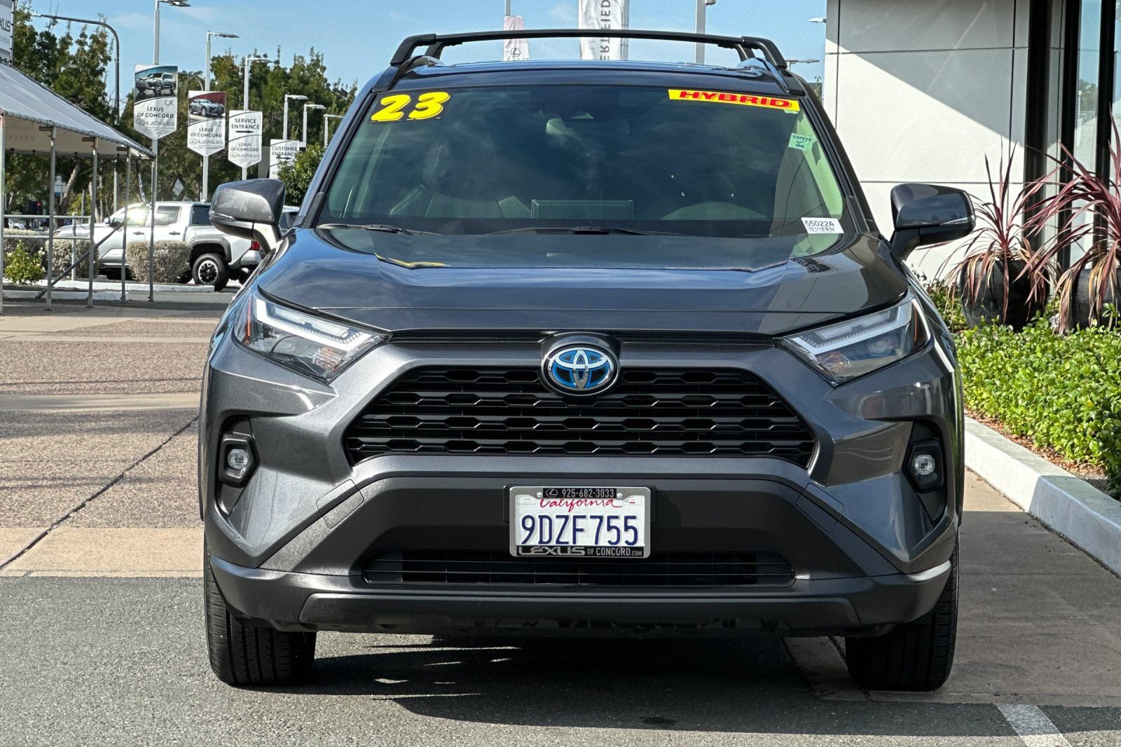 Used 2023 Toyota RAV4 XLE Premium AWD/4WD image 6