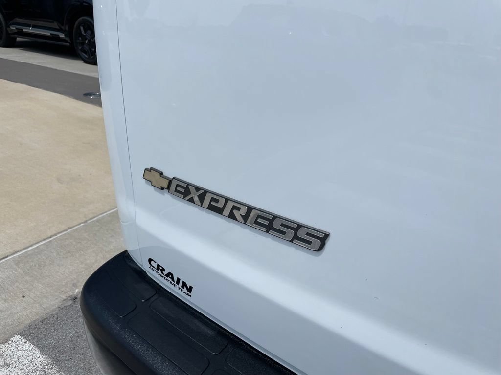 Used 2024 Chevrolet Express 3500 LS RWD image 20