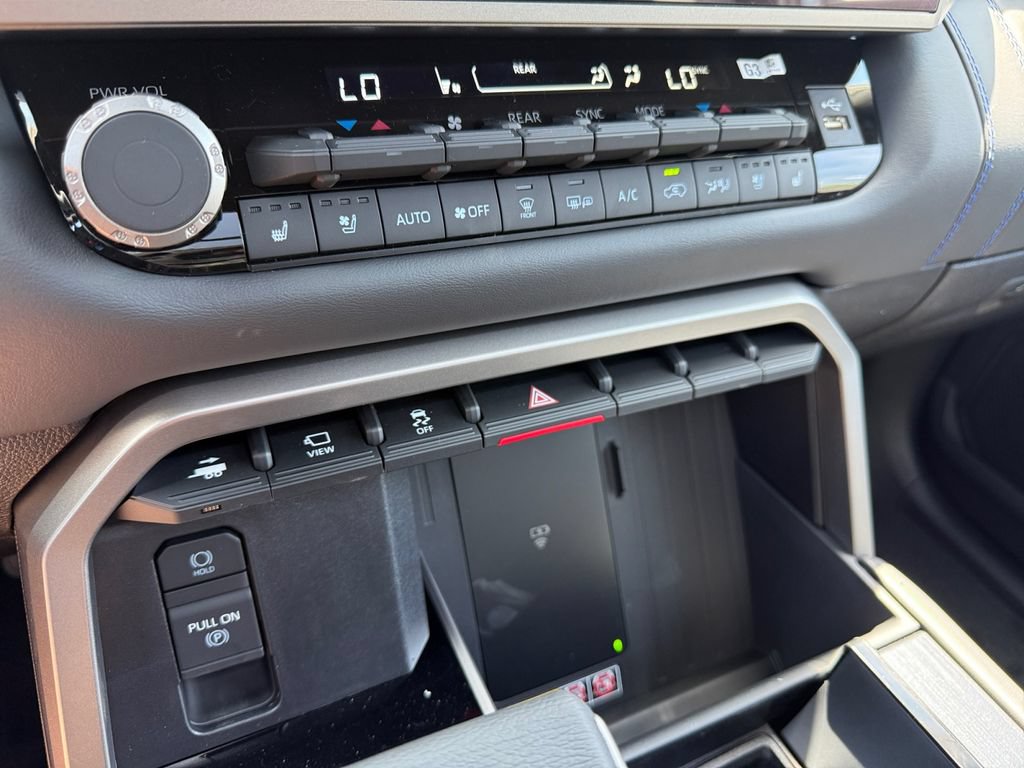 New 2026 Toyota Sequoia Platinum AWD/4WD image 26
