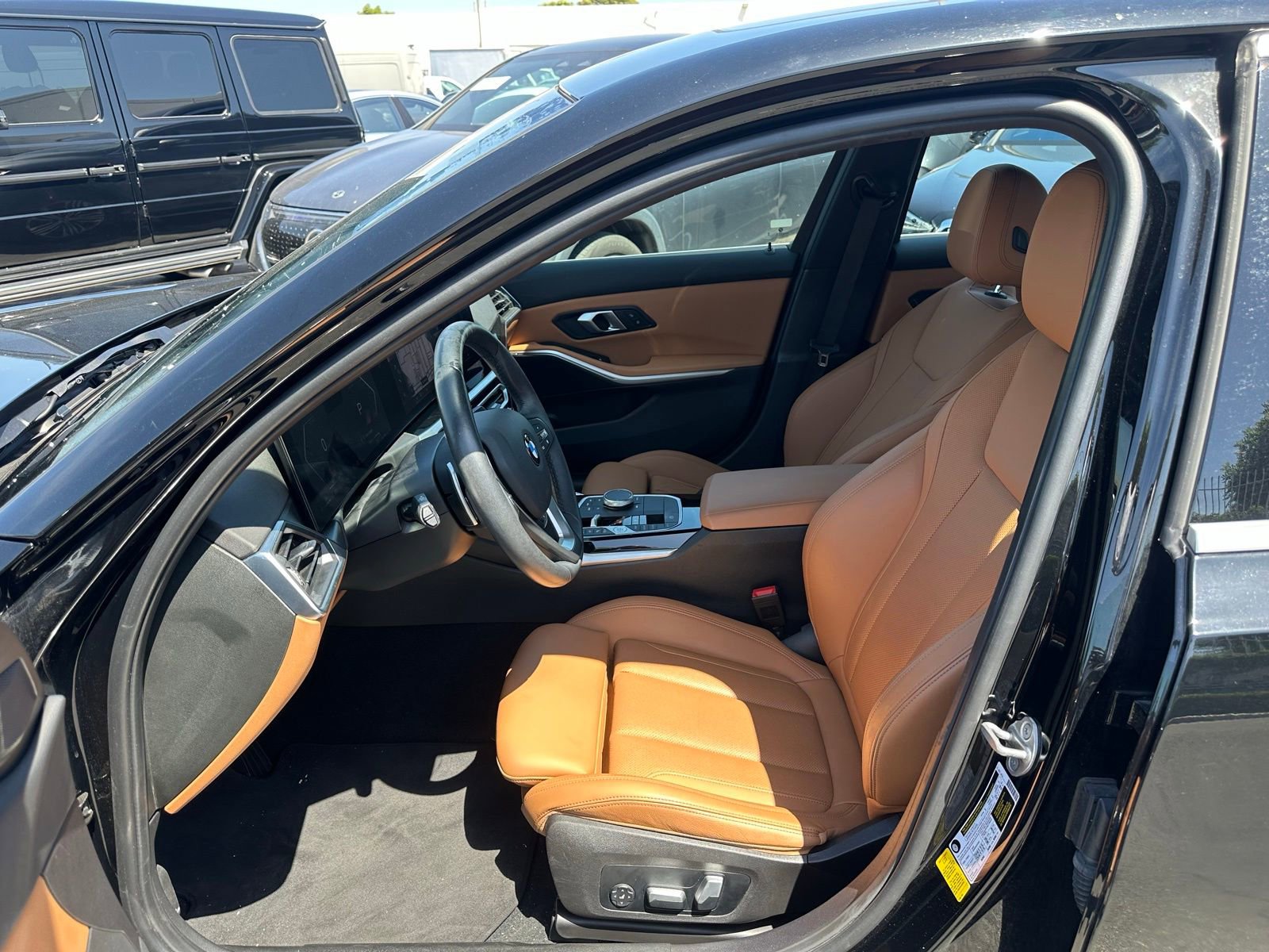 Used 2024 BMW 330i Sedan w/ Convenience Package RWD image 2