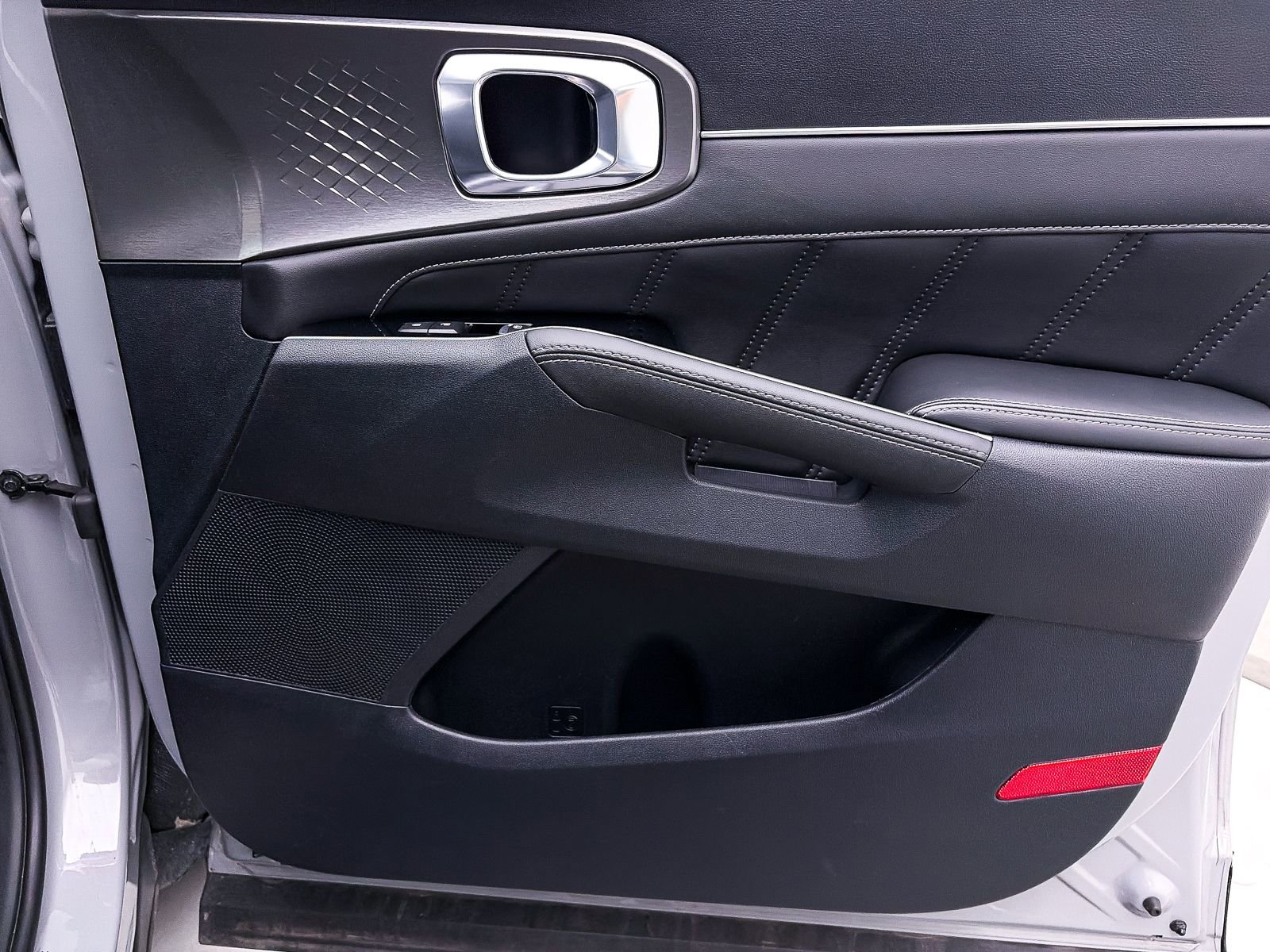 Used 2023 Kia Sorento SX image 38