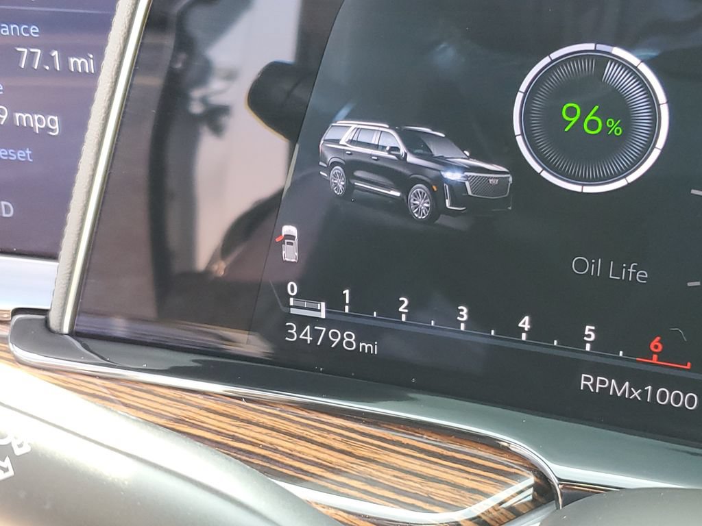 Used 2024 Cadillac Escalade ESV Premium Luxury w/ LPO, Floor Liner Package AWD/4WD image 11
