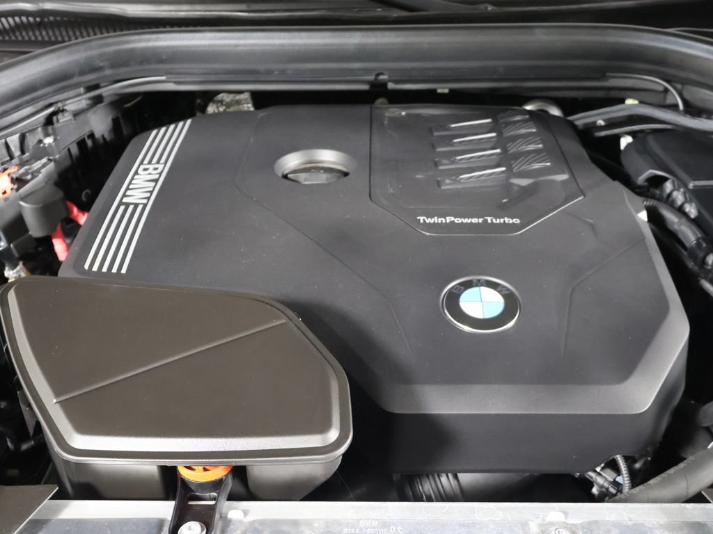 Used 2025 BMW X4 xDrive30i AWD/4WD image 20
