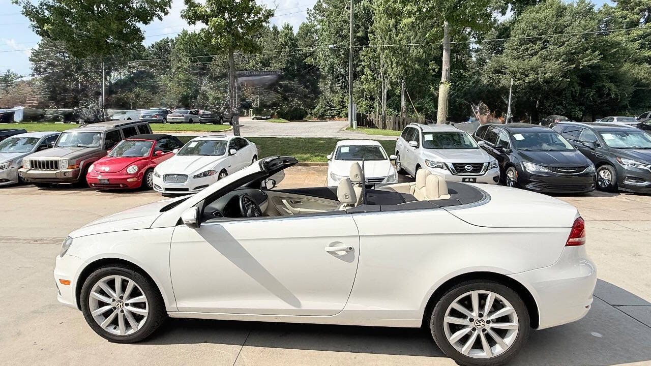 Used 2012 Volkswagen Eos Komfort FWD image 4