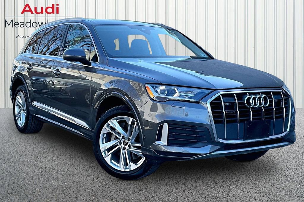 Certified 2023 Audi Q7 2.0T Premium w/ Convenience Package image 3