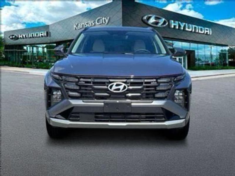 Used 2025 Hyundai Tucson SEL image 3