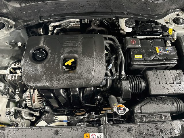 Certified 2025 Kia Seltos S AWD/4WD image 9