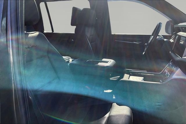 Used 2021 GMC Yukon XL Denali w/ Denali Ultimate Package image 21