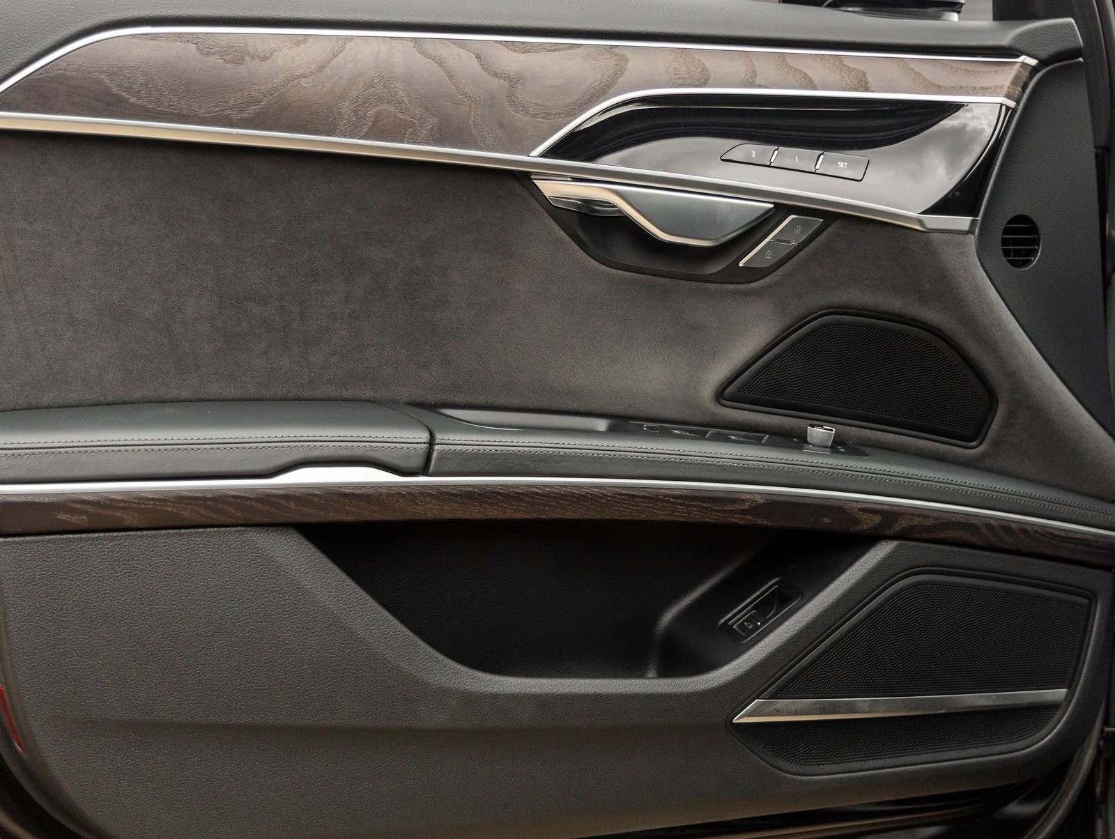 Used 2022 Audi A8 L 3.0T image 18