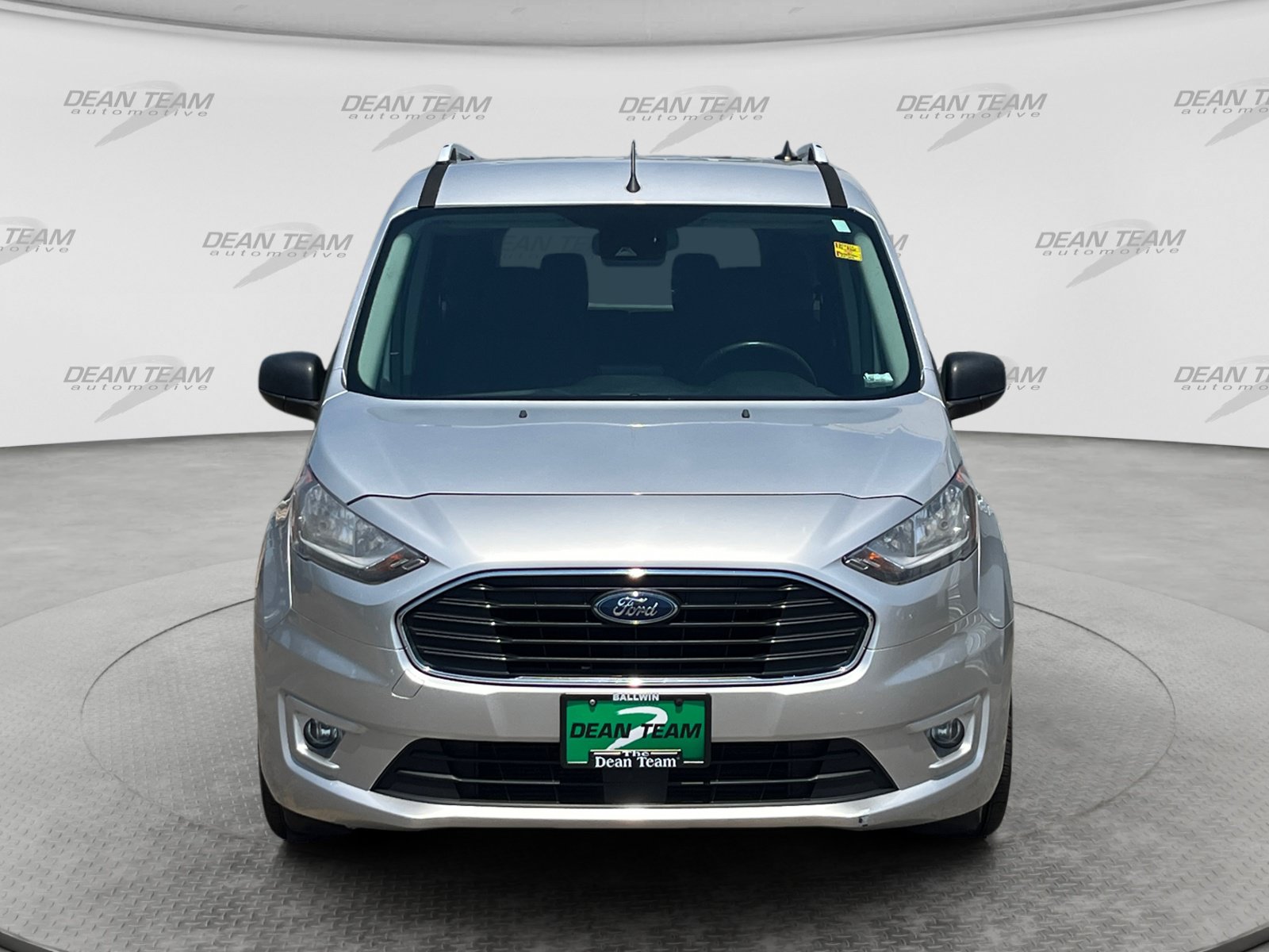 Used 2020 Ford Transit Connect XLT FWD image 2