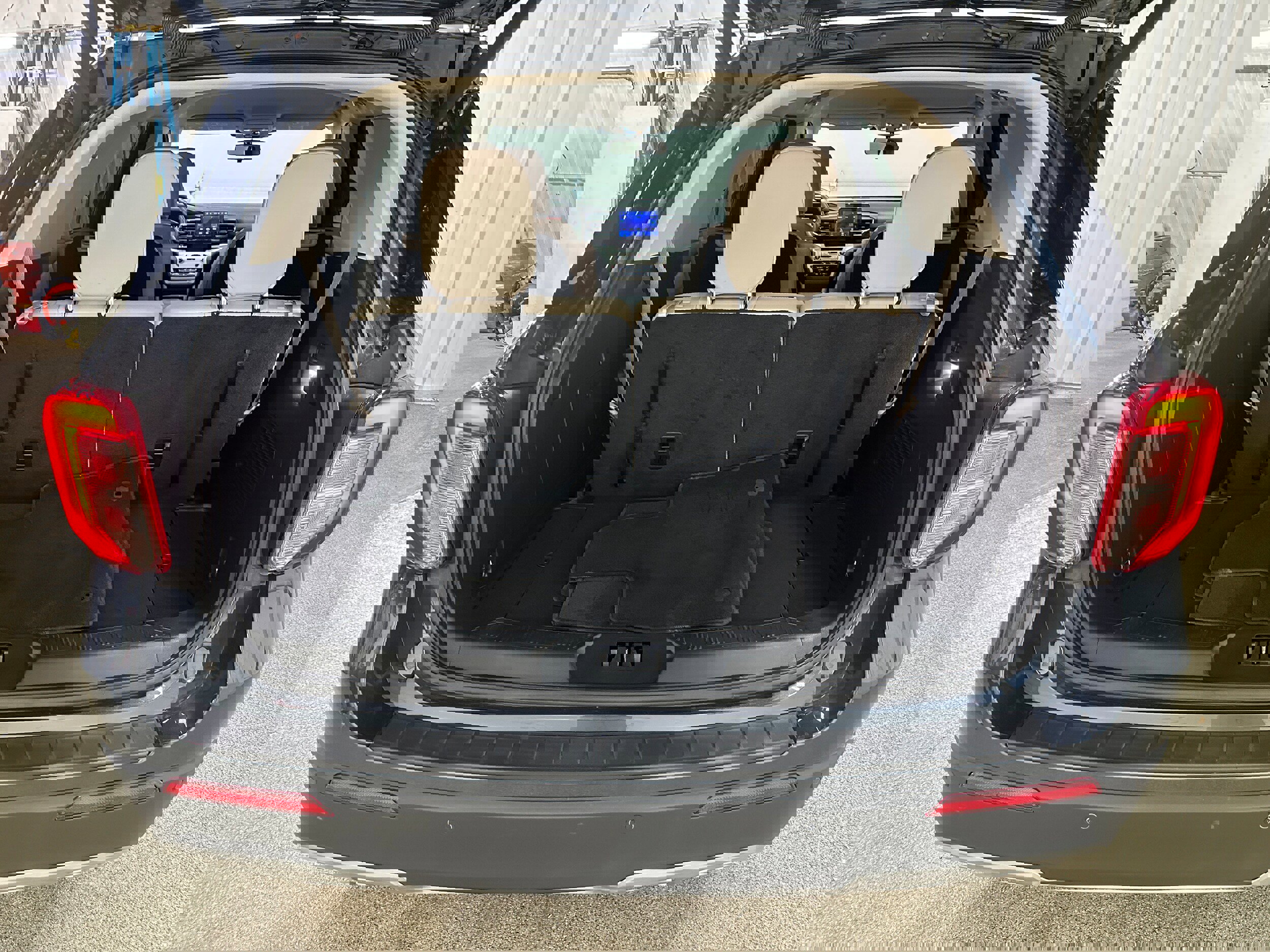 Certified 2023 Ford Explorer XLT w/ Equipment Group 202A image 28