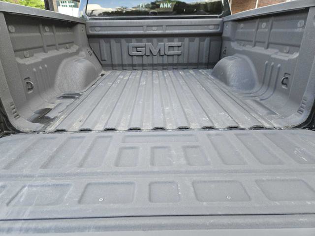 Used 2020 GMC Canyon SLE w/ Elevation Edition RWD image 25