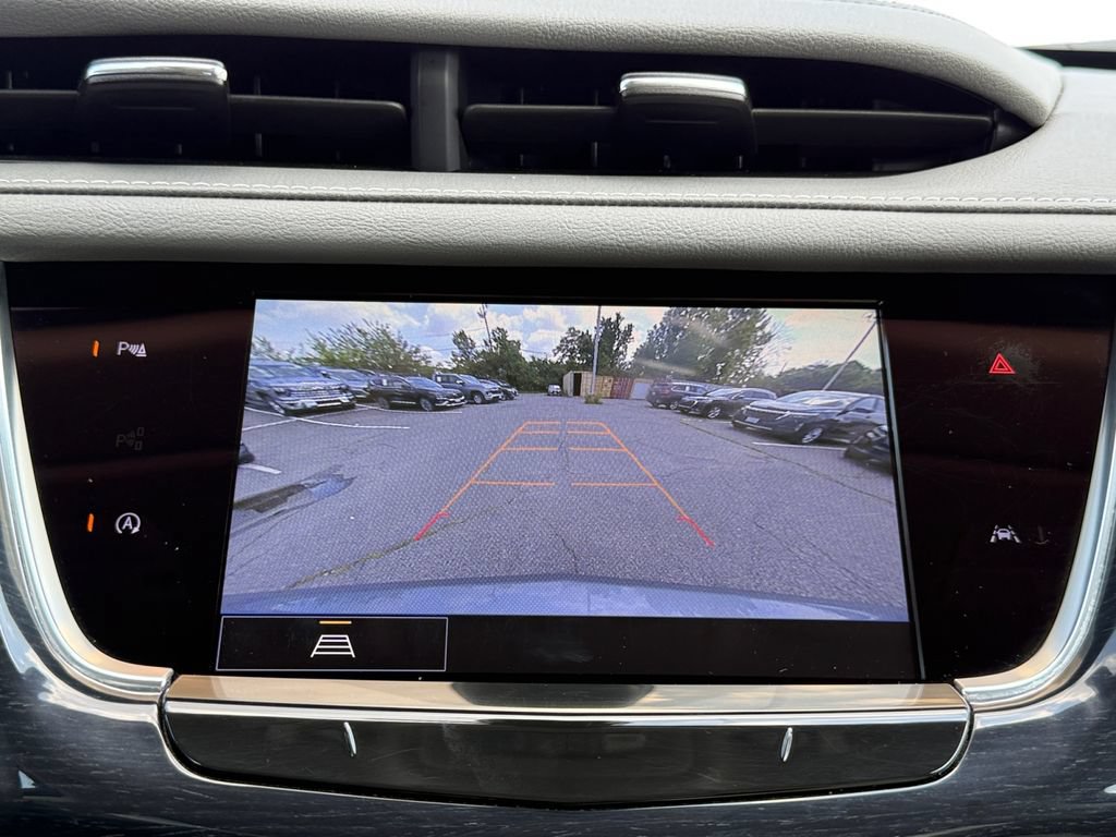 Used 2024 Cadillac XT6 Premium Luxury AWD/4WD image 15