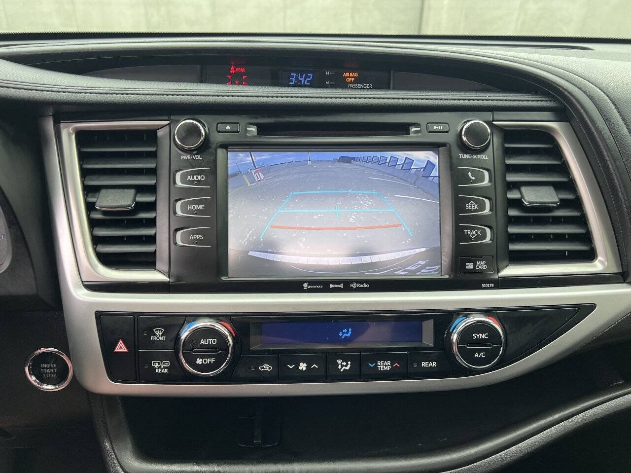 Used 2018 Toyota Highlander SE w/ Protection Package #3 AWD/4WD image 20