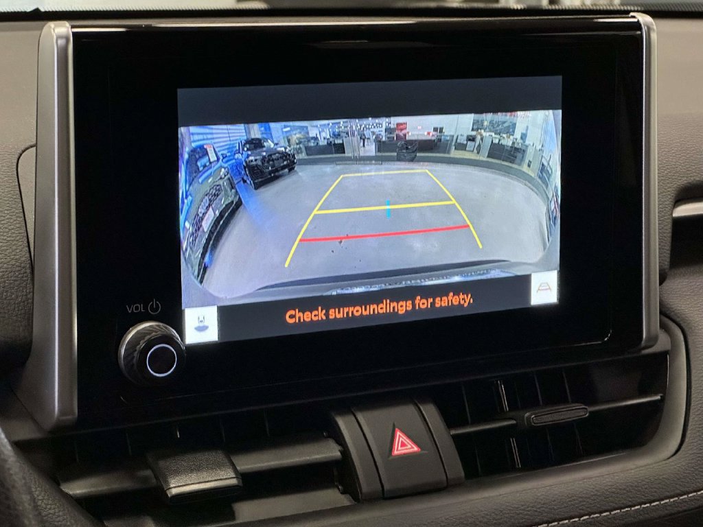 Used 2023 Toyota RAV4 LE AWD/4WD image 27