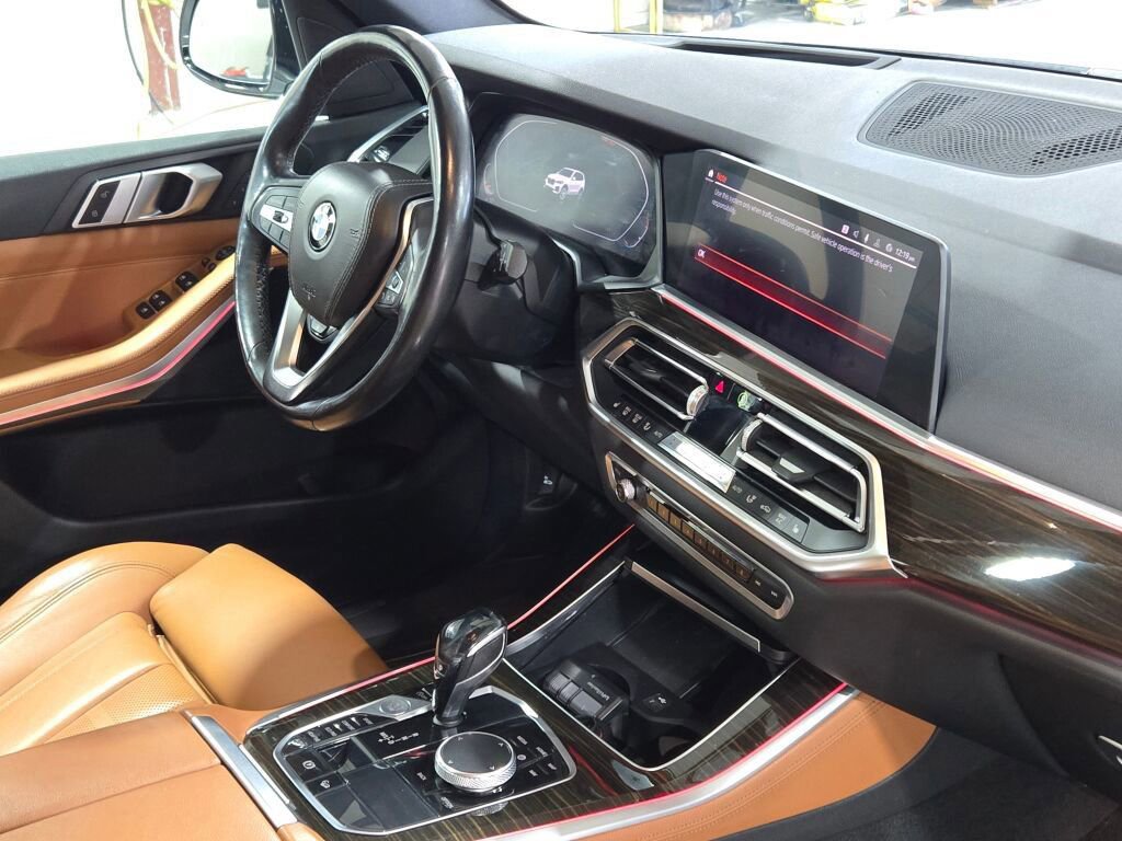 Used 2019 BMW X5 xDrive40i w/ Premium Package image 10