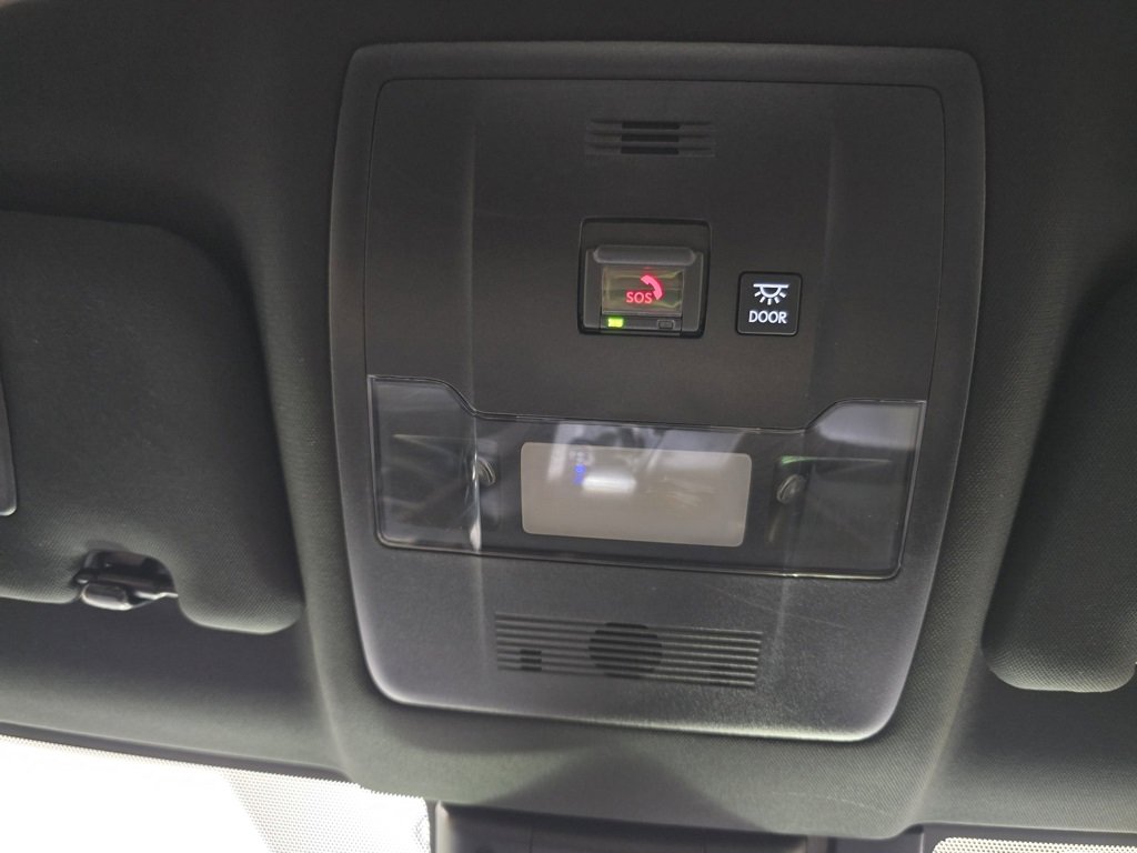 Used 2023 Lexus UX 250h FWD image 19