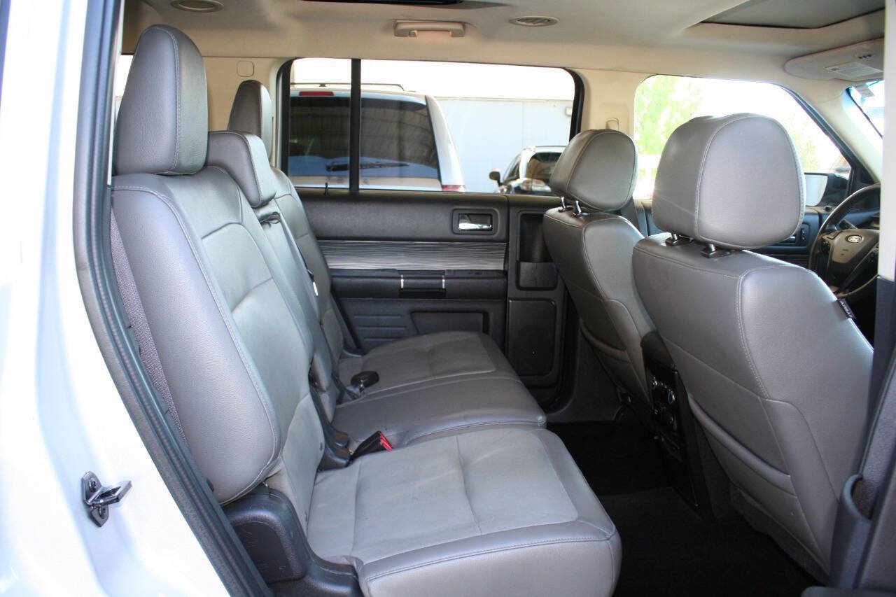 Used 2019 Ford Flex Limited w/ Limited Appearance Package AWD/4WD image 22