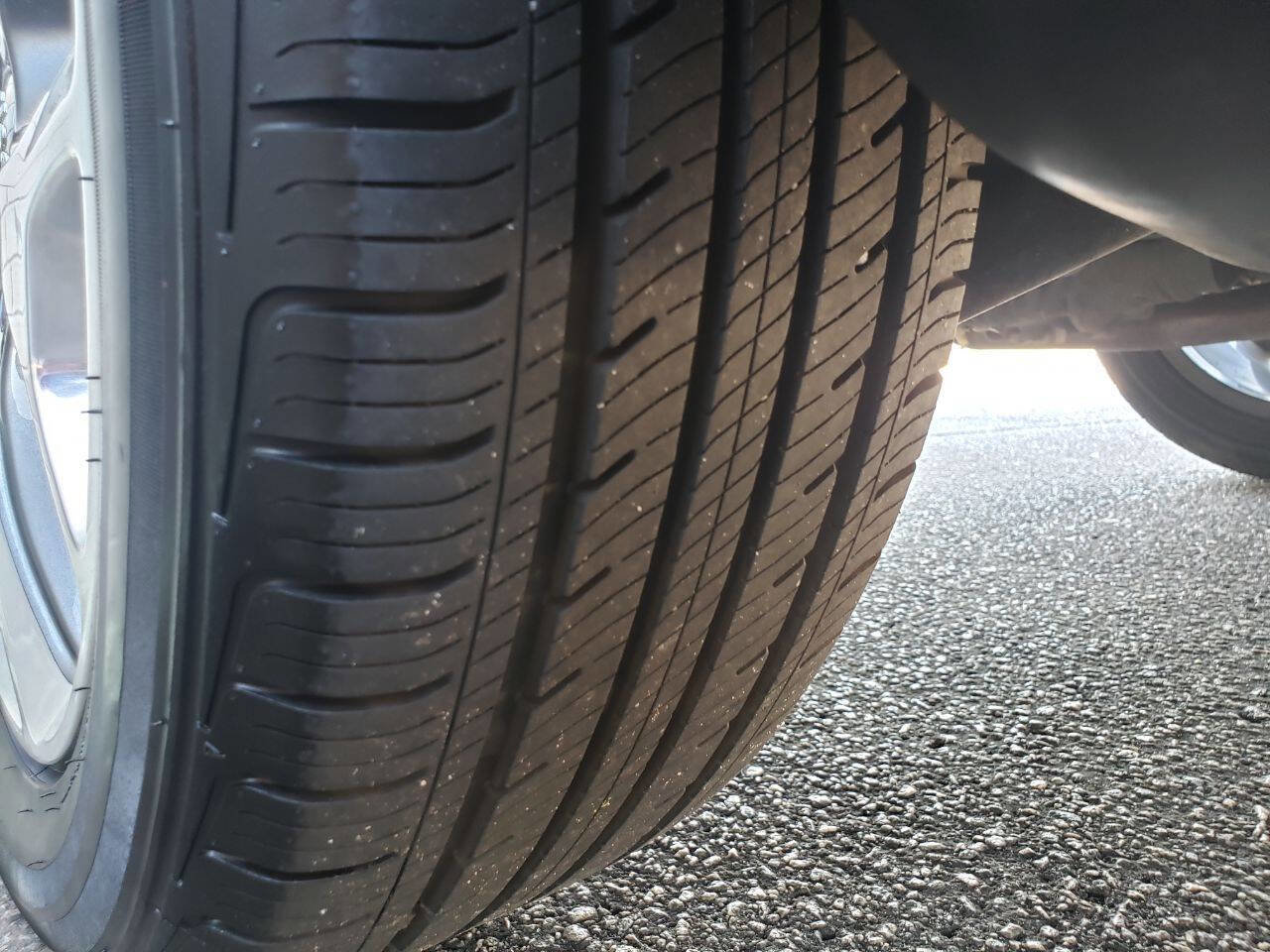 Used 2018 Jeep Compass Limited w/ Navigation Group image 6