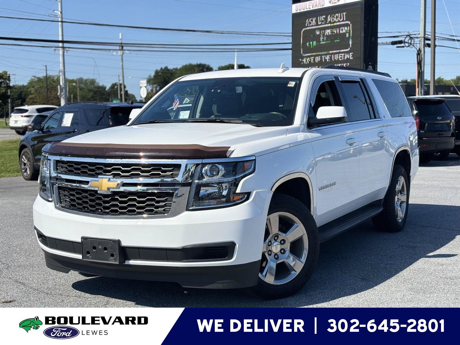 Used 2020 Chevrolet Suburban LT AWD/4WD image 1