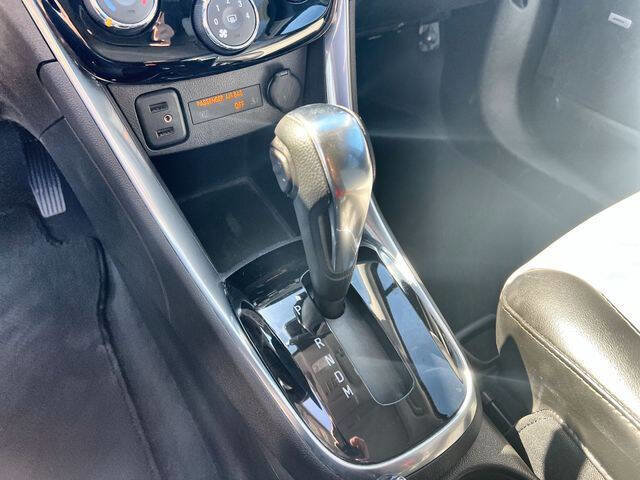 Used 2018 Chevrolet Trax Premier w/ LPO, Protection Package AWD/4WD image 15