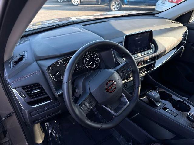 Certified 2025 Nissan Rogue SV image 18