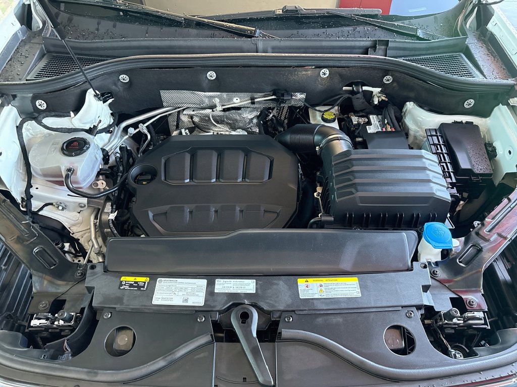 Used 2024 Volkswagen Atlas SEL Premium R-Line AWD/4WD image 30