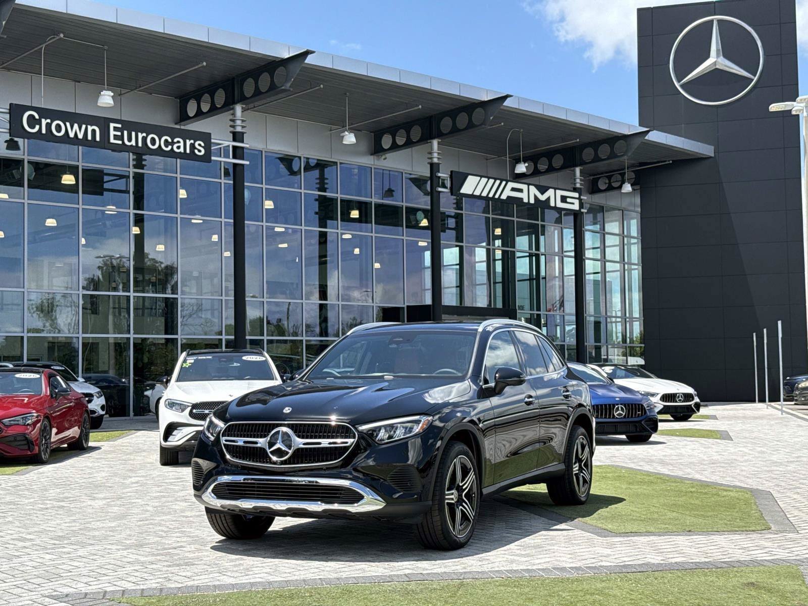 New 2027 Mercedes-Benz GLC 300 image 1