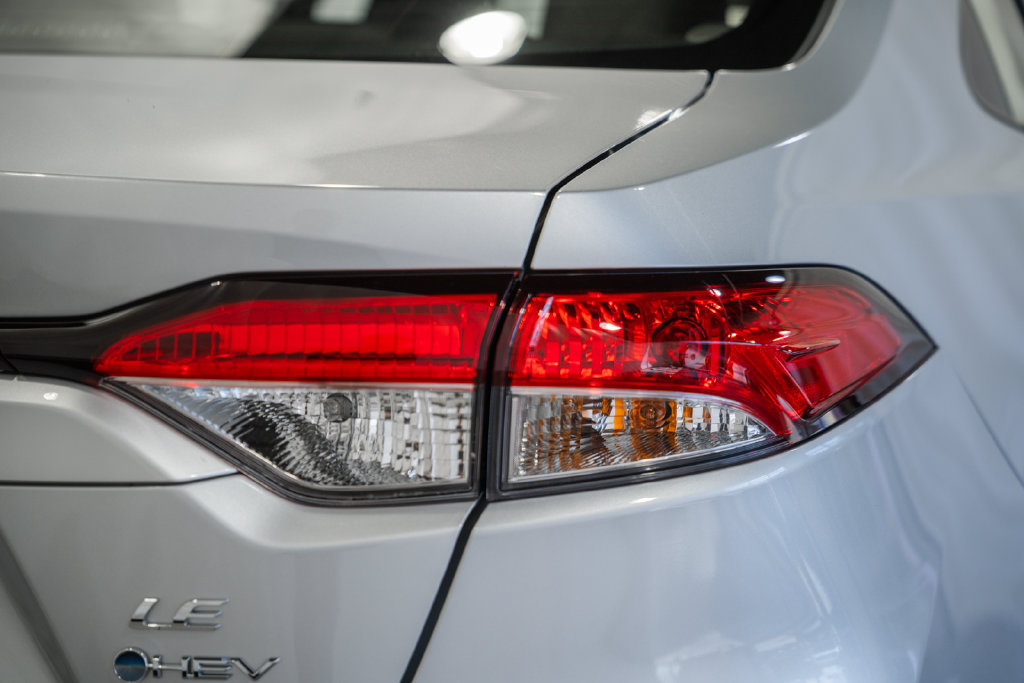Certified 2025 Toyota Corolla LE w/ LE Premium Package FWD image 5