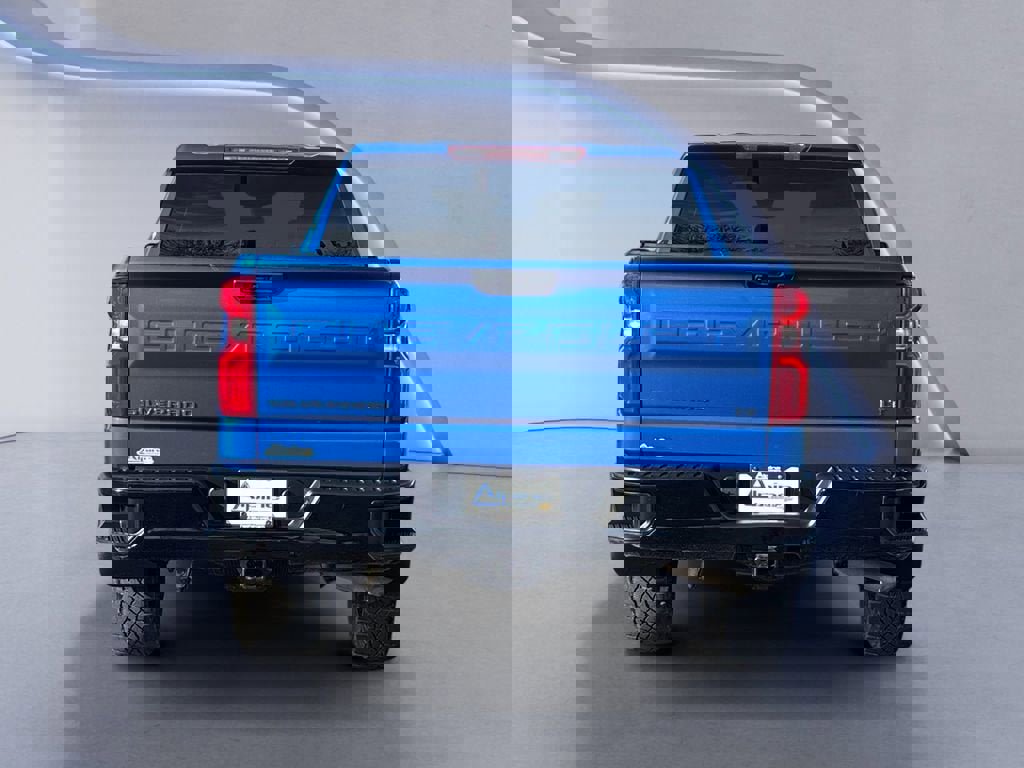 Used 2023 Chevrolet Silverado 1500 LT Trail Boss w/ Protection Package AWD/4WD image 4