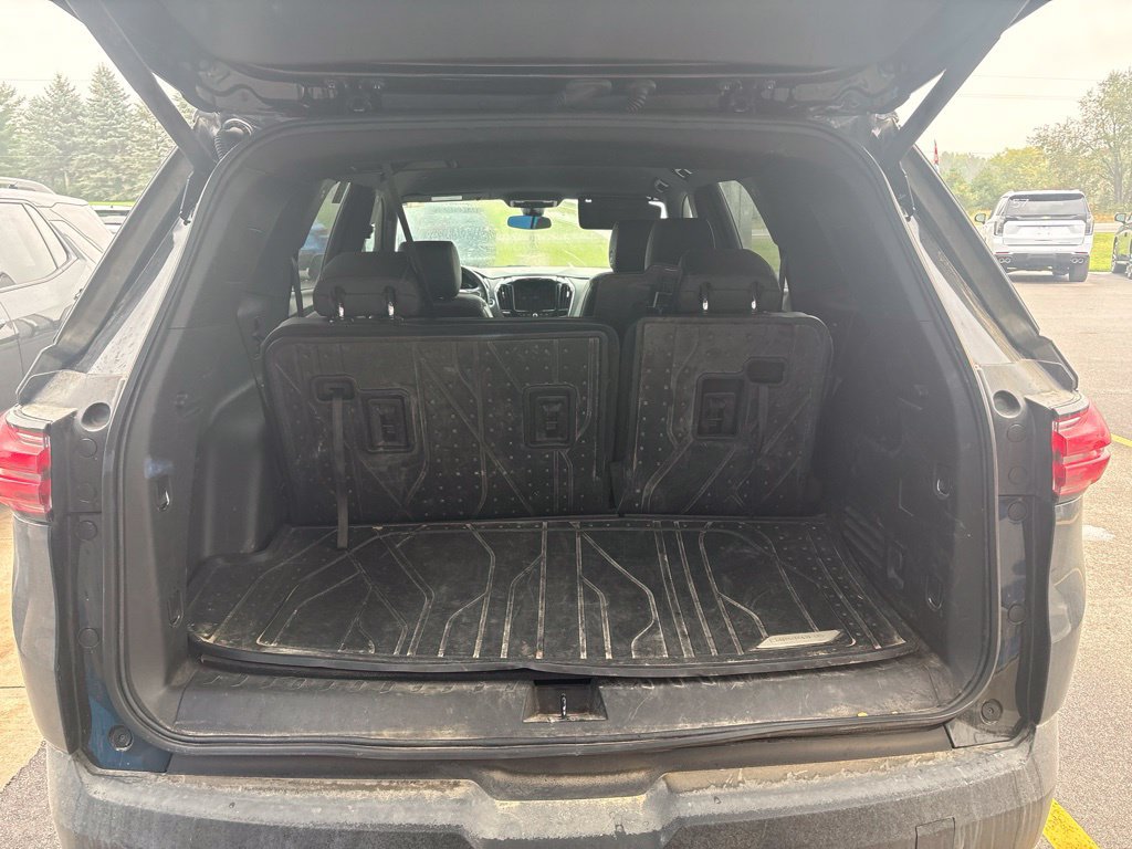 Used 2023 Chevrolet Traverse LT w/ LPO, Floor Liner Package AWD/4WD image 8