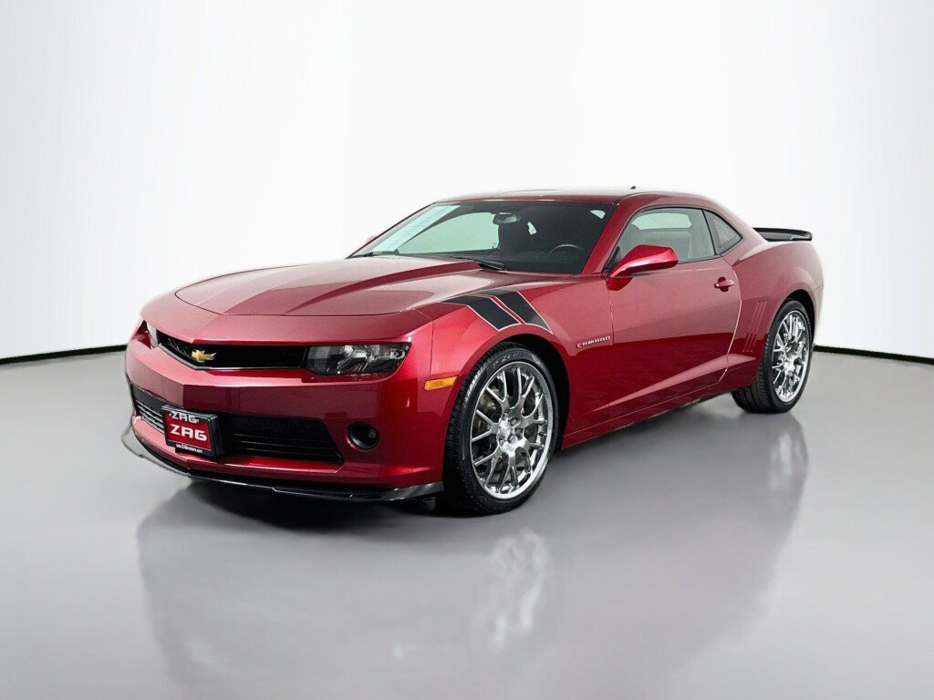 Used 2015 Chevrolet Camaro LT w/ LPO, Black Appearance Package RWD image 1