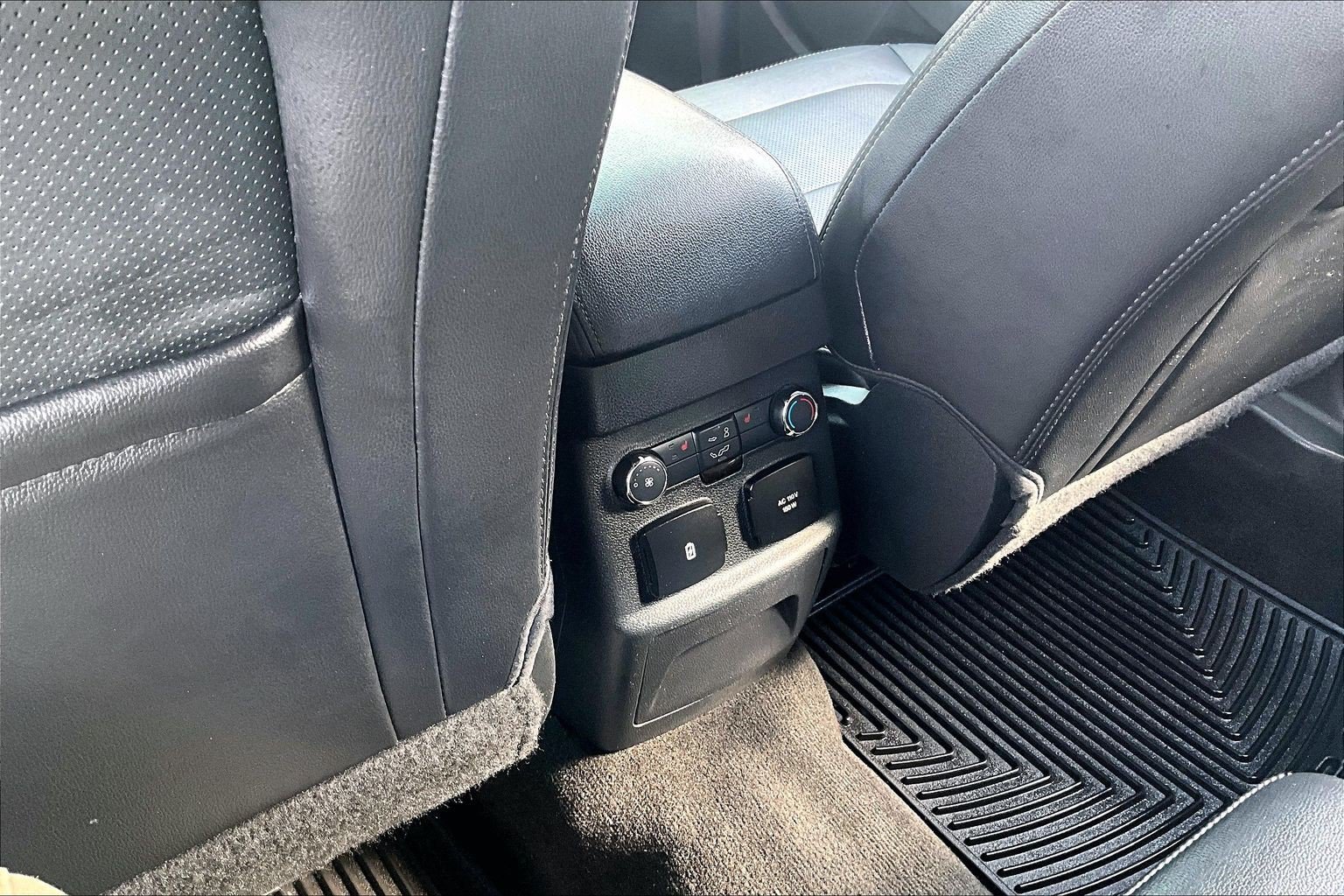 Used 2017 Ford Explorer Limited FWD image 31