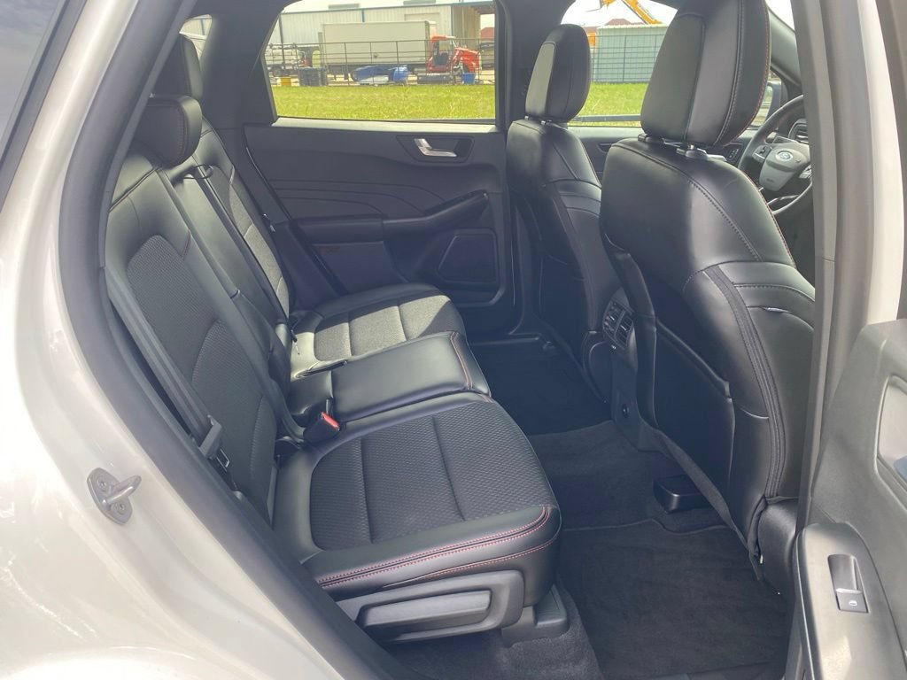 Used 2026 Ford Escape ST-Line w/ Tech Pack #1 FWD image 13