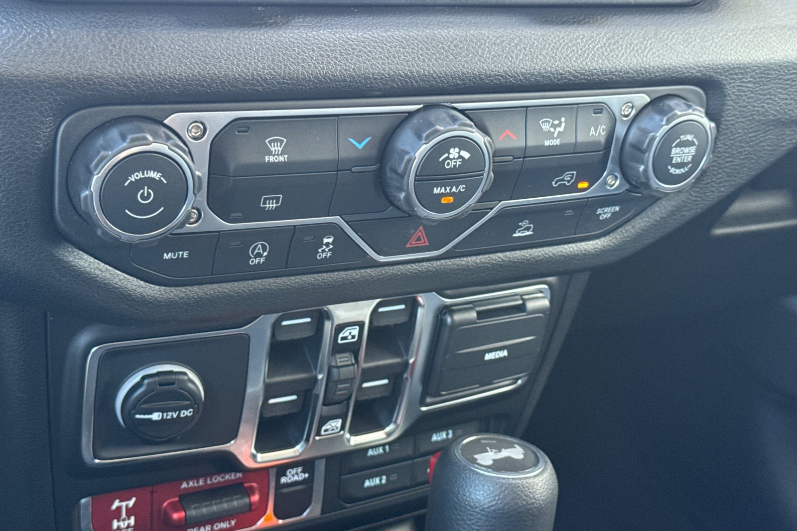 New 2026 Jeep Wrangler Unlimited Sport AWD/4WD image 18